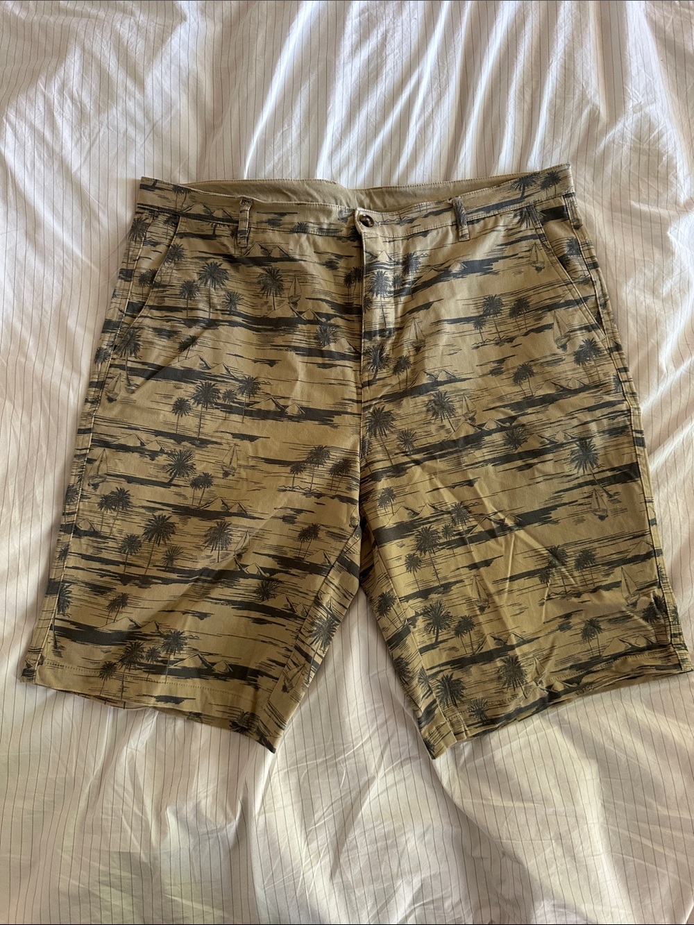 American Tall - Palm-Print Cotton blend Shorts - Tan - 38 XT